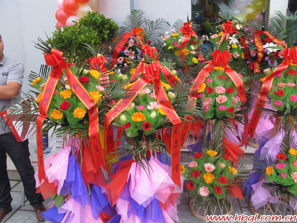 廣聯(lián)通訊城伍家分店開業(yè)盛況