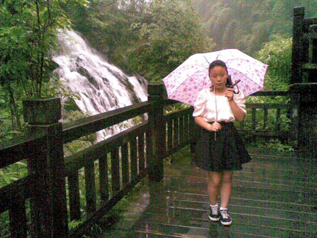 雨中的三峽人家