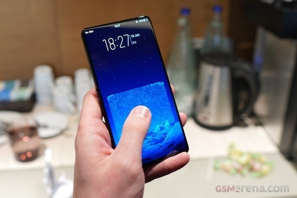 vivo X21獲3C認(rèn)證 劉海屏還有屏下指紋