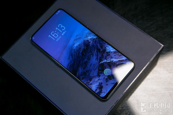 vivo NEX今日正式發(fā)售 非凡一“升”炫未來(lái)